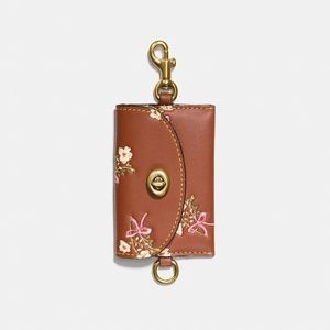 In Search Of! Coach Turnlock Card Case Pouch